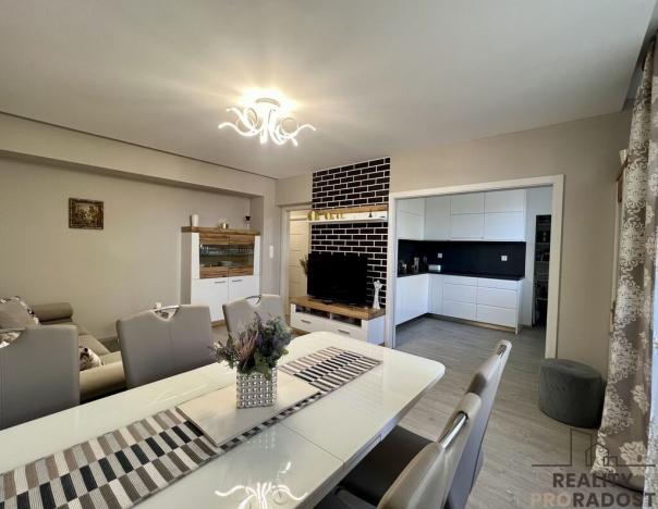 Prodej bytu 3+1, Jesenice, 96 m2