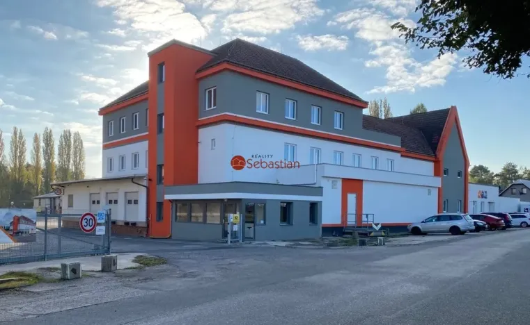 Pronájem kanceláře, Jičín - Valdické Předměstí, Dělnická, 245 m2