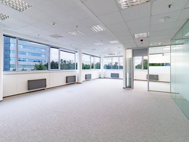 Pronájem kanceláře, Praha - Holešovice, Jankovcova, 477 m2