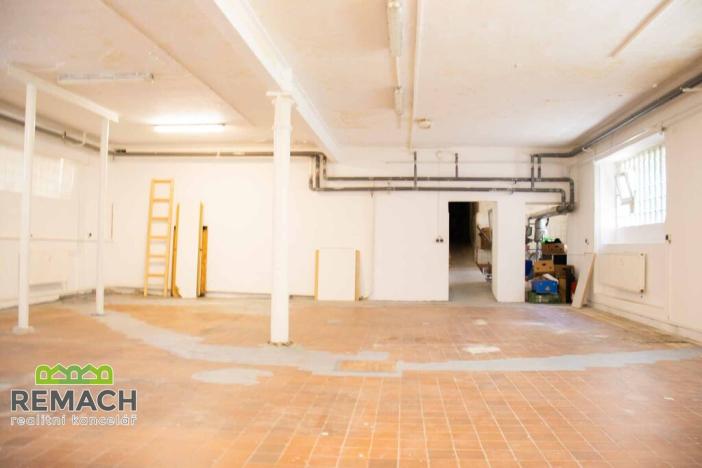 Pronájem obchodního prostoru, Náchod, Smiřických, 1100 m2
