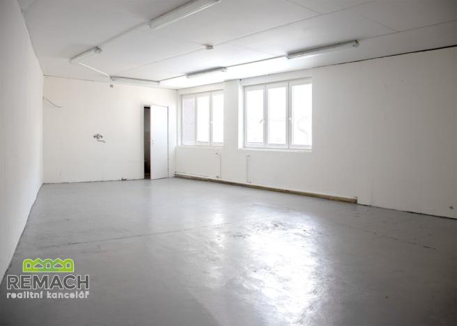 Pronájem obchodního prostoru, Náchod, Smiřických, 1100 m2