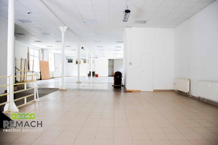 Pronájem obchodního prostoru, Náchod, Smiřických, 1100 m2