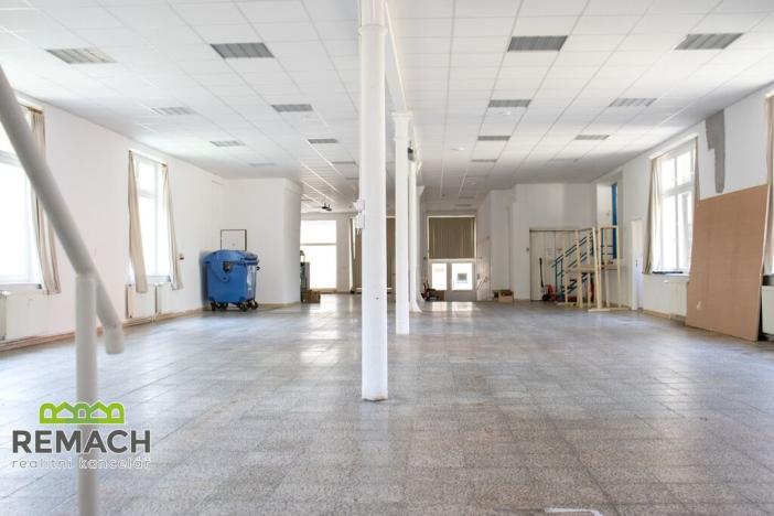 Pronájem obchodního prostoru, Náchod, Smiřických, 1100 m2