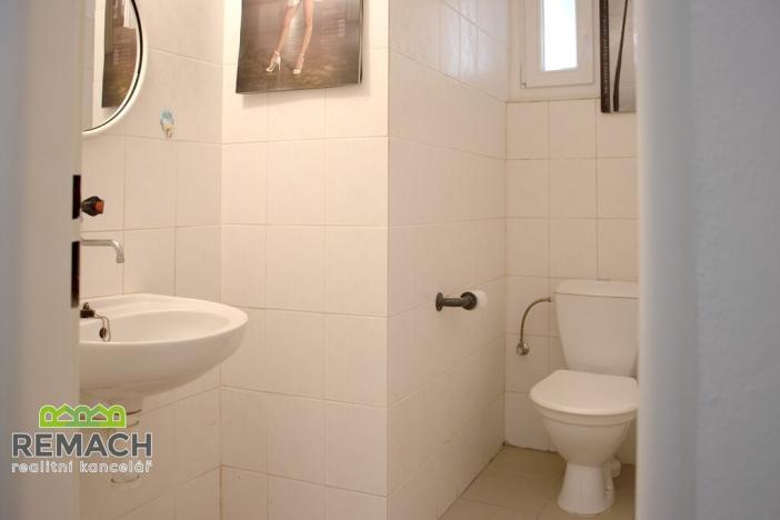 Pronájem obchodního prostoru, Náchod, Smiřických, 1100 m2