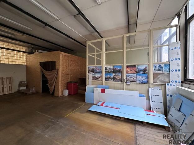 Pronájem skladu, Adamov, 75 m2