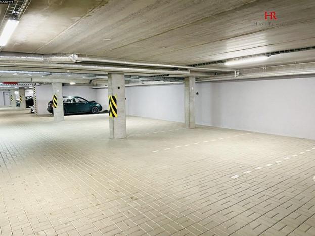 Prodej garážového stání, Milovice, Višňová, 13 m2