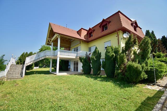 Prodej vily, Badacsonytomaj, Maďarsko, 490 m2