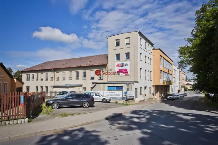 Pronájem pozemku pro komerční výstavbu, Pelhřimov, Křemešnická, 303 m2