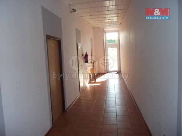 Pronájem obchodního prostoru, Karviná - Hranice, Rudé armády, 37 m2