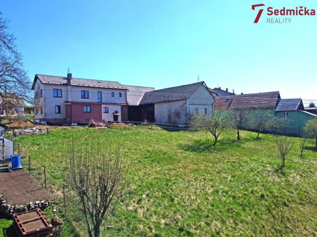 Prodej pozemku pro bydlení, Lhotka, 1080 m2