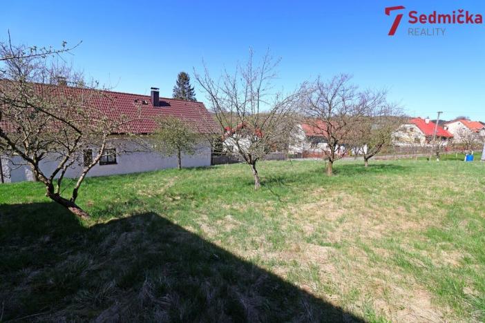 Prodej pozemku pro bydlení, Lhotka, 1080 m2