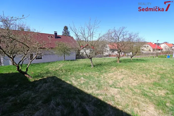 Prodej pozemku pro bydlení, Lhotka, 1080 m2