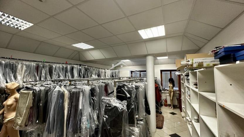 Pronájem obchodního prostoru, Křižanov, Benešovo náměstí, 116 m2