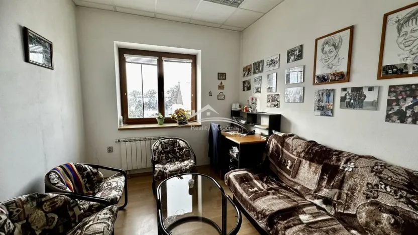 Pronájem obchodního prostoru, Křižanov, Benešovo náměstí, 116 m2