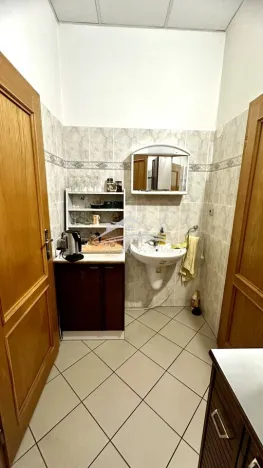 Pronájem obchodního prostoru, Křižanov, Benešovo náměstí, 116 m2