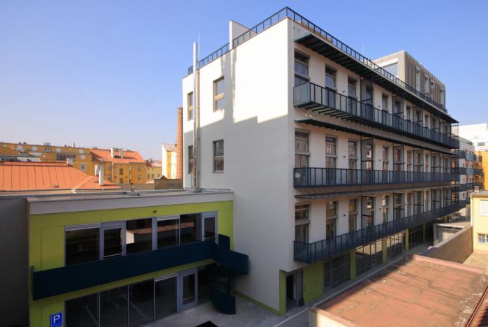 Prodej činžovního domu, Praha - Karlín, Křižíkova, 5555 m2