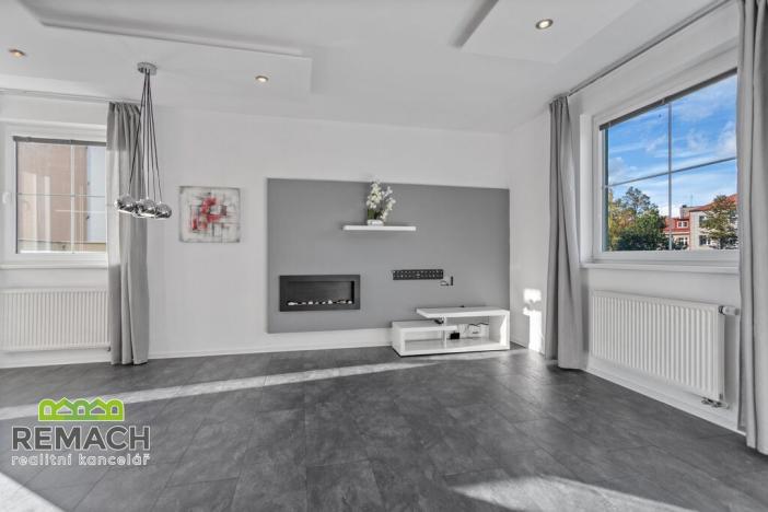 Pronájem bytu 2+kk, Náchod, Bartoňova, 61 m2