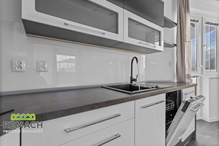 Pronájem bytu 2+kk, Náchod, Bartoňova, 61 m2