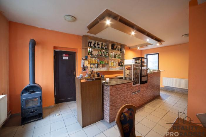 Prodej restaurace, Mikulášovice, 196 m2
