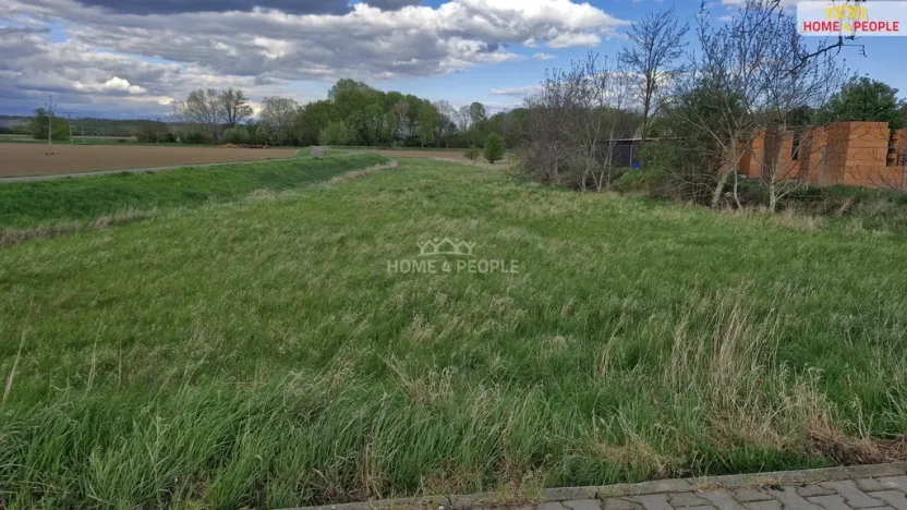 Prodej pozemku pro bydlení, Cvrčovice, 1600 m2