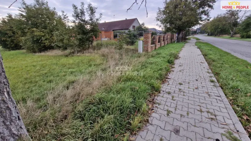 Prodej pozemku pro bydlení, Cvrčovice, 1600 m2