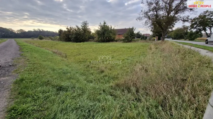 Prodej pozemku pro bydlení, Cvrčovice, 1600 m2