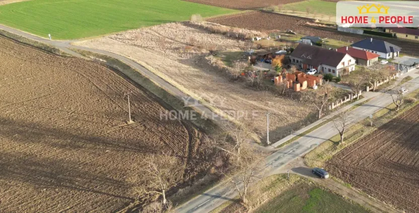 Prodej pozemku pro bydlení, Cvrčovice, 1600 m2