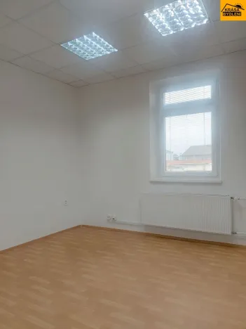 Pronájem kanceláře, Olomouc, U solných mlýnů, 75 m2