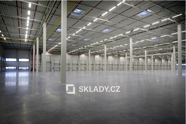 Pronájem skladu, Cheb, 10000 m2