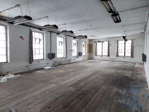 Pronájem výrobních prostor, Krnov, Hlubčická, 600 m2