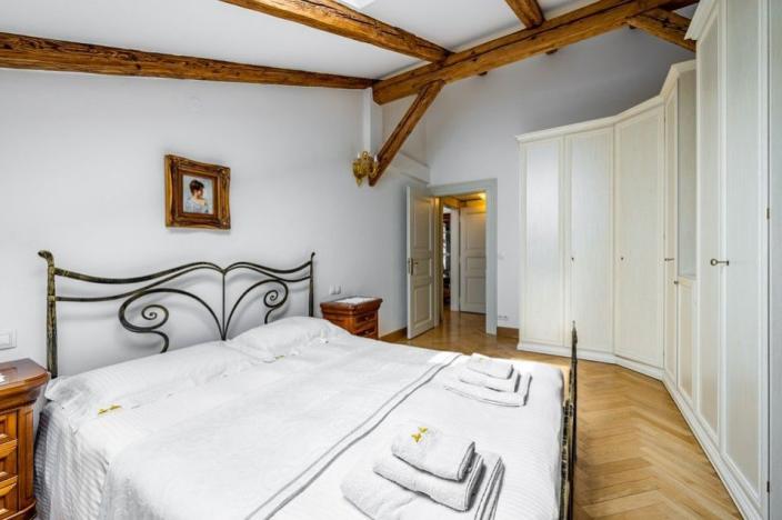 Pronájem bytu 3+kk, Praha - Vinohrady, Italská, 107 m2