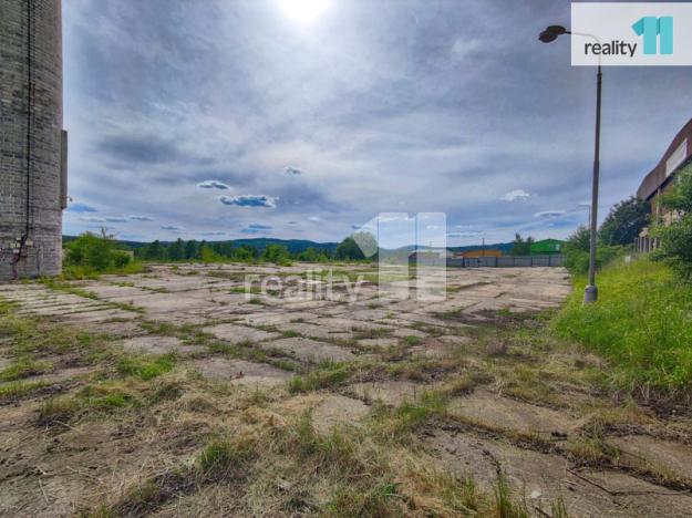 Pronájem komerčního pozemku, Strašice, 2248 m2