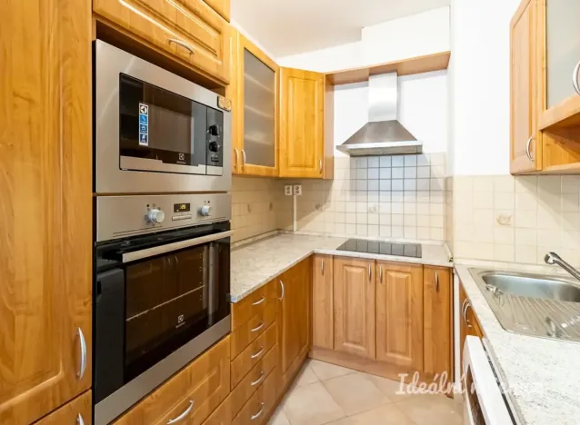 Pronájem bytu 2+kk, Praha - Záběhlice, Velenovského, 53 m2