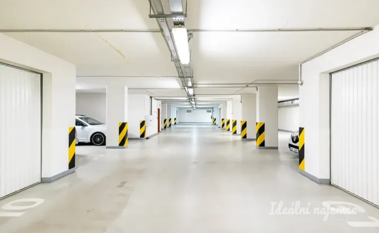 Pronájem bytu 2+kk, Praha - Záběhlice, Velenovského, 53 m2