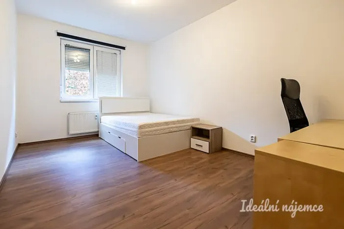 Pronájem bytu 2+kk, Praha - Záběhlice, Velenovského, 53 m2