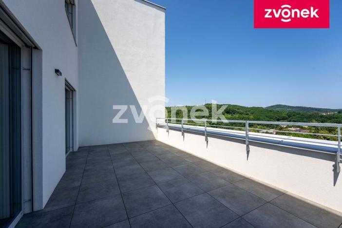 Prodej bytu 4+1, Zlín, Nad Stráněmi, 198 m2