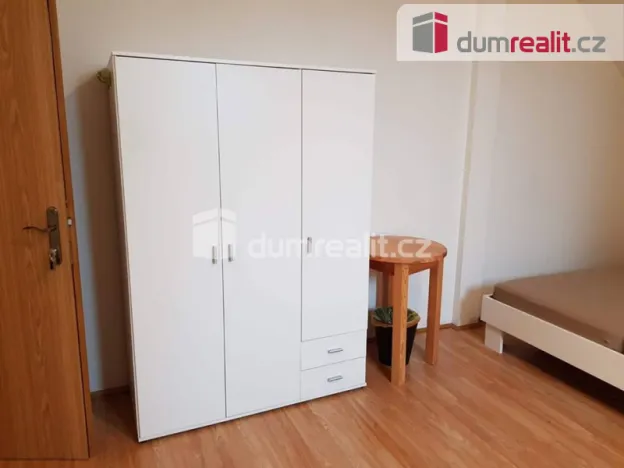 Pronájem atypického bytu, Praha - Libeň, Zenklova, 20 m2