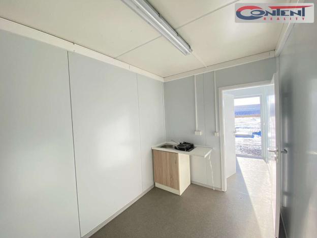 Pronájem komerčního pozemku, Nupaky, 17000 m2