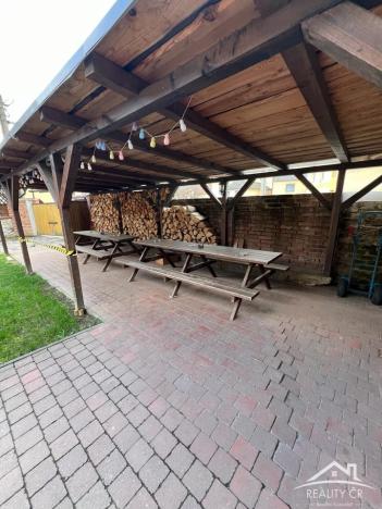 Prodej restaurace, Luka nad Jihlavou, Hřbitovní, 860 m2