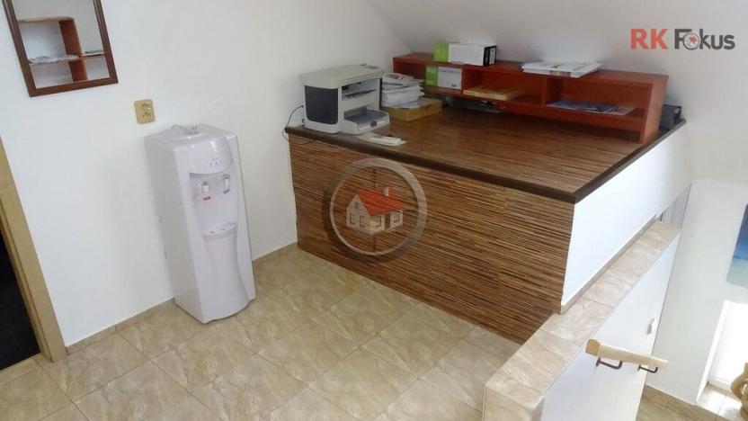 Pronájem kanceláře, Třebíč - Horka-Domky, Vaňkovo nám., 70 m2