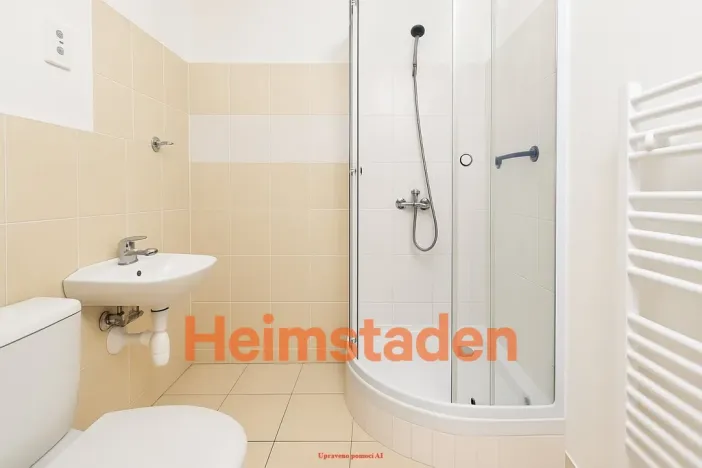Pronájem bytu 1+kk, Havířov - Město, Hlavní třída, 21 m2