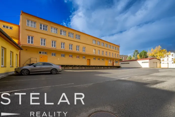 Pronájem kanceláře, Krnov - Pod Bezručovým vrchem, Revoluční, 328 m2
