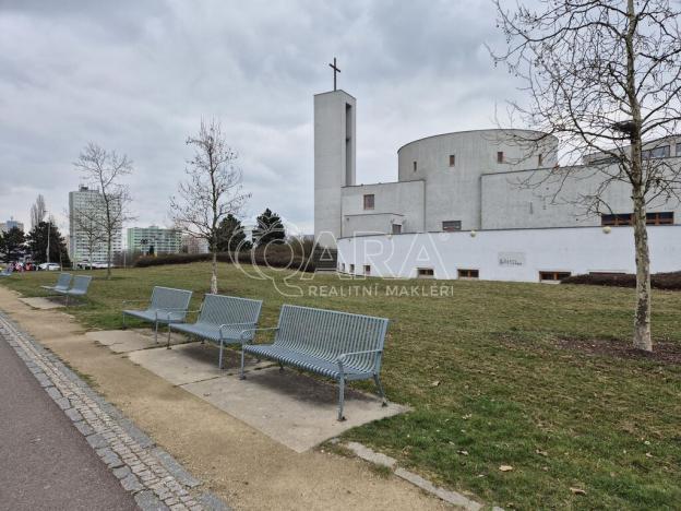 Pronájem pozemku, Praha - Háje, 2000 m2