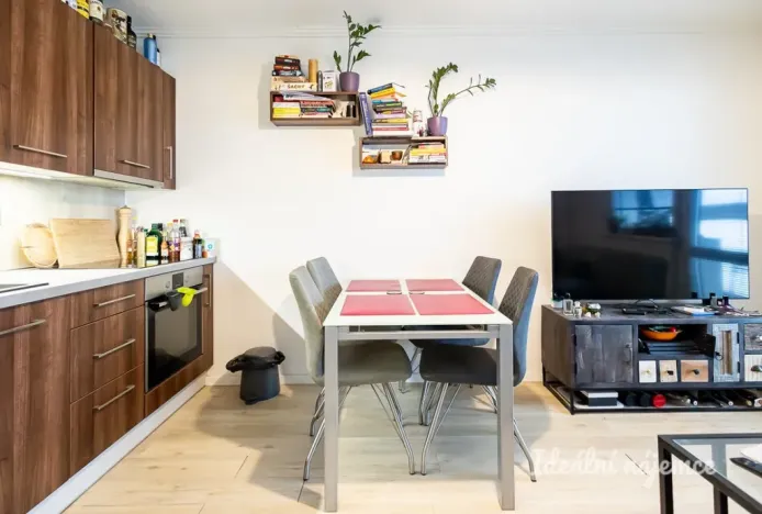 Pronájem bytu 2+kk, Praha - Letňany, Tupolevova, 31 m2