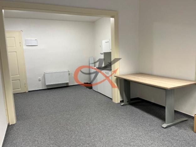 Pronájem kanceláře, Valašské Meziříčí, Náměstí, 62 m2