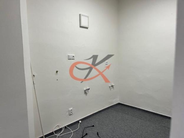 Pronájem kanceláře, Valašské Meziříčí, Náměstí, 62 m2