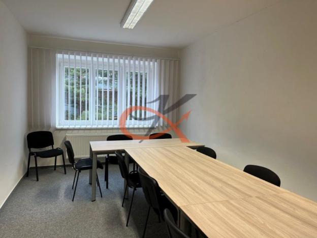 Pronájem kanceláře, Valašské Meziříčí, Náměstí, 62 m2