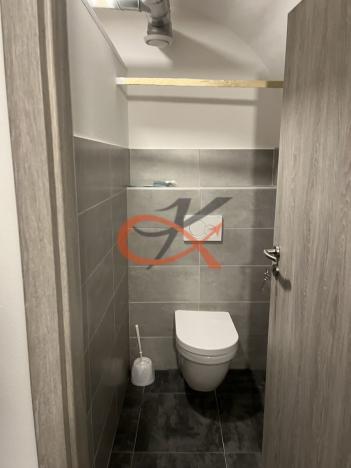 Pronájem kanceláře, Valašské Meziříčí, Náměstí, 62 m2