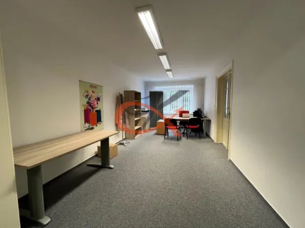 Pronájem kanceláře, Valašské Meziříčí, Náměstí, 62 m2