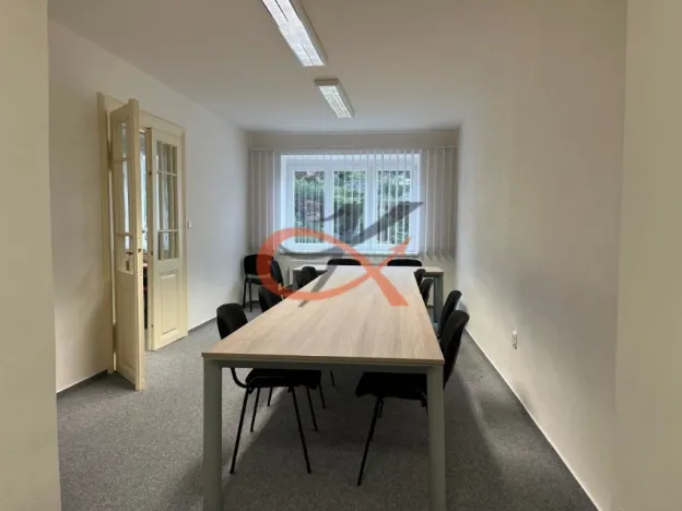 Pronájem kanceláře, Valašské Meziříčí, Náměstí, 62 m2